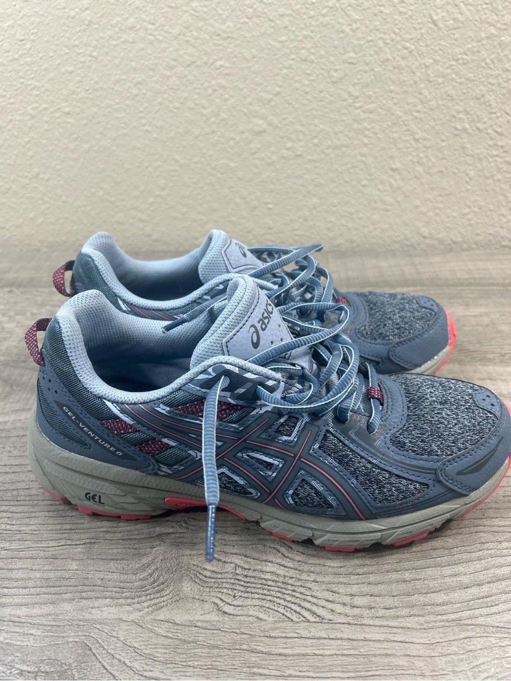 ASICS Gray and Coral Women's Trail Running Sneakers - Picture 7 of 8